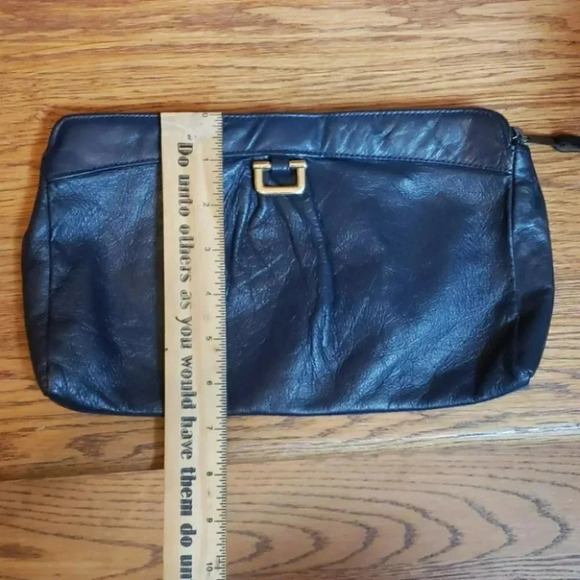 Vintage Blue Leather clutch - Picture 8 of 9
